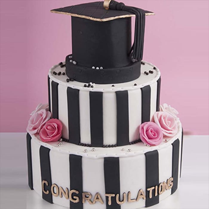 Graduation Celebration Congrats Cake