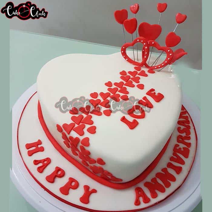 mini hearts anniversary cake