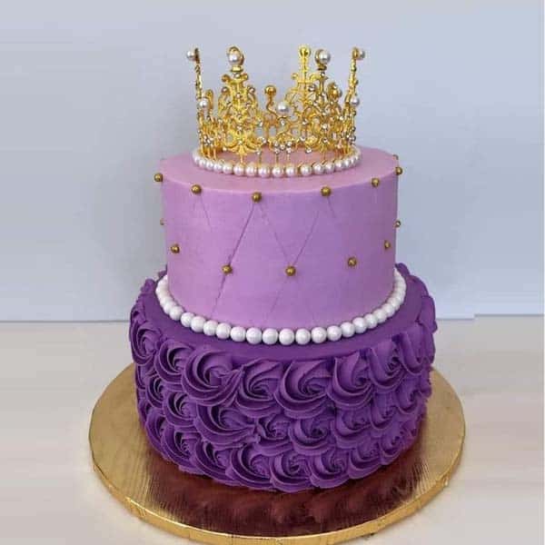 2 tier crown cake